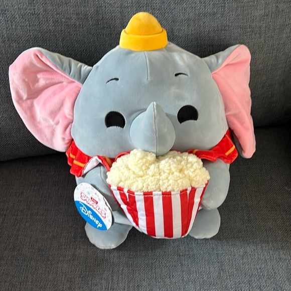 Dumbo Squishmallow Snackles​ - Picture 2 of 5